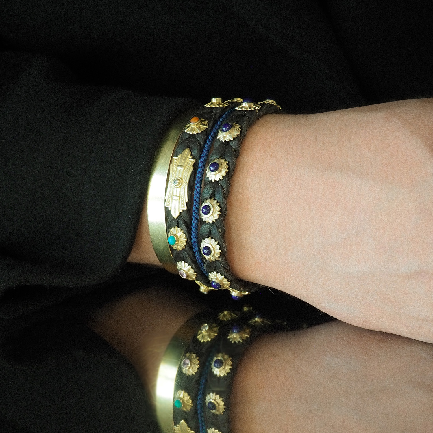 Læderarmbånd<br> LEATHER BRACELET ART DECO STAR ONE x2 (malakit & lapis lazuli) guld