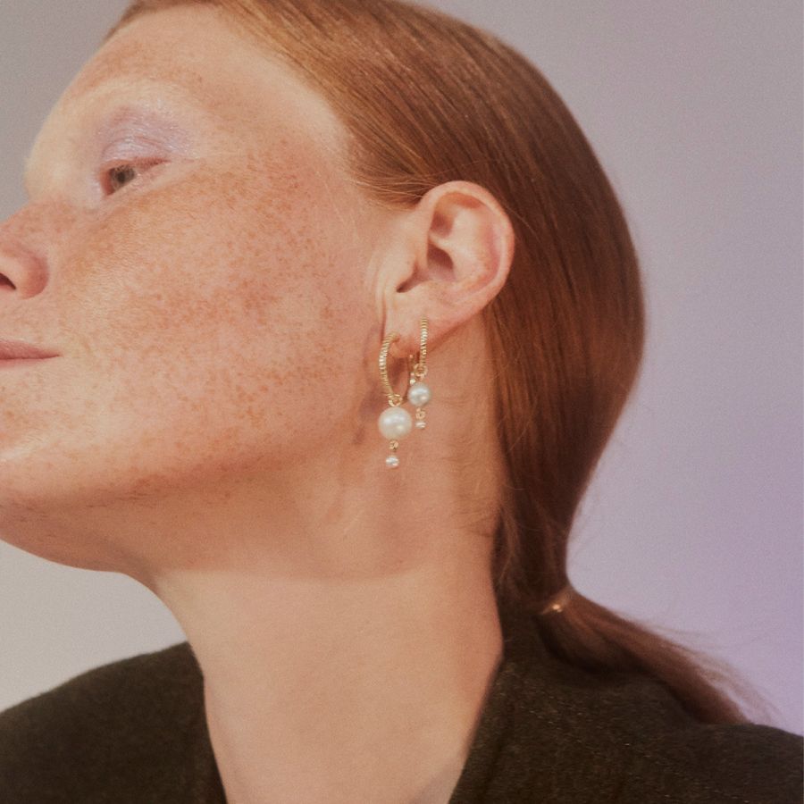 Vedhæng<br> PENDANT 3 PEARL guld hvid/lyserød perle (rundt medium øsken)