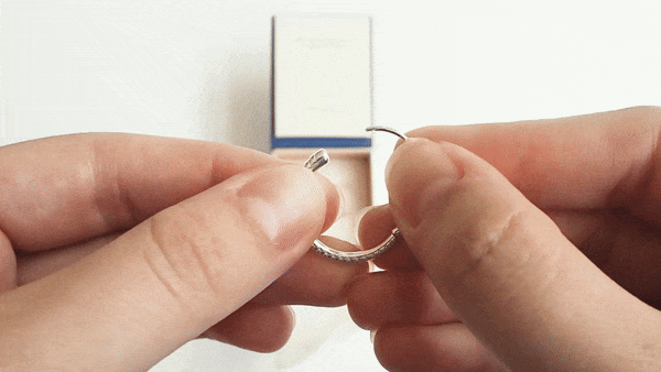 CLICK EARRING GUIDE1