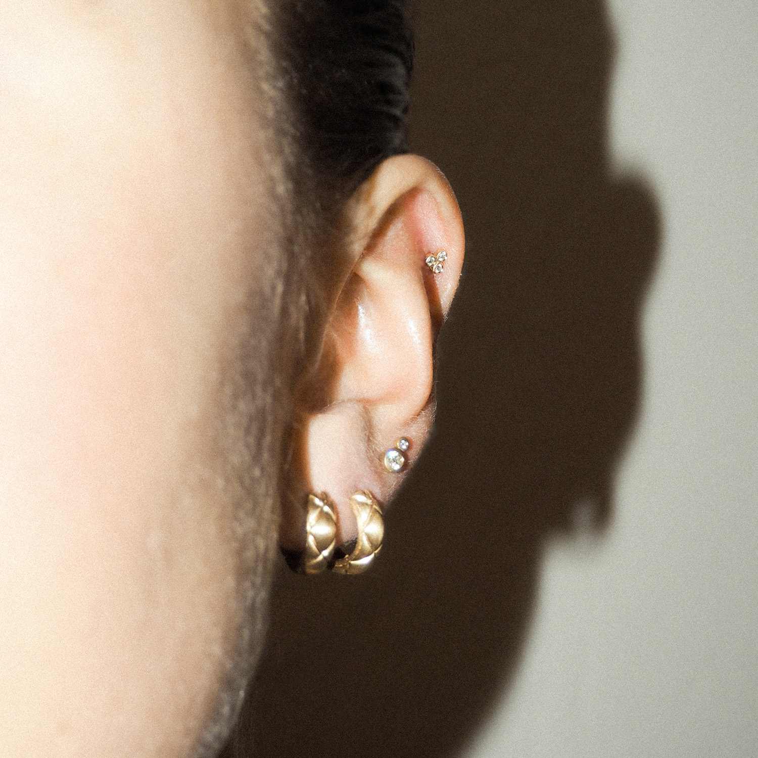 Flat back piercingsmykke<br> L. DOUBLE guld diamant inklusiv STEM ONE
