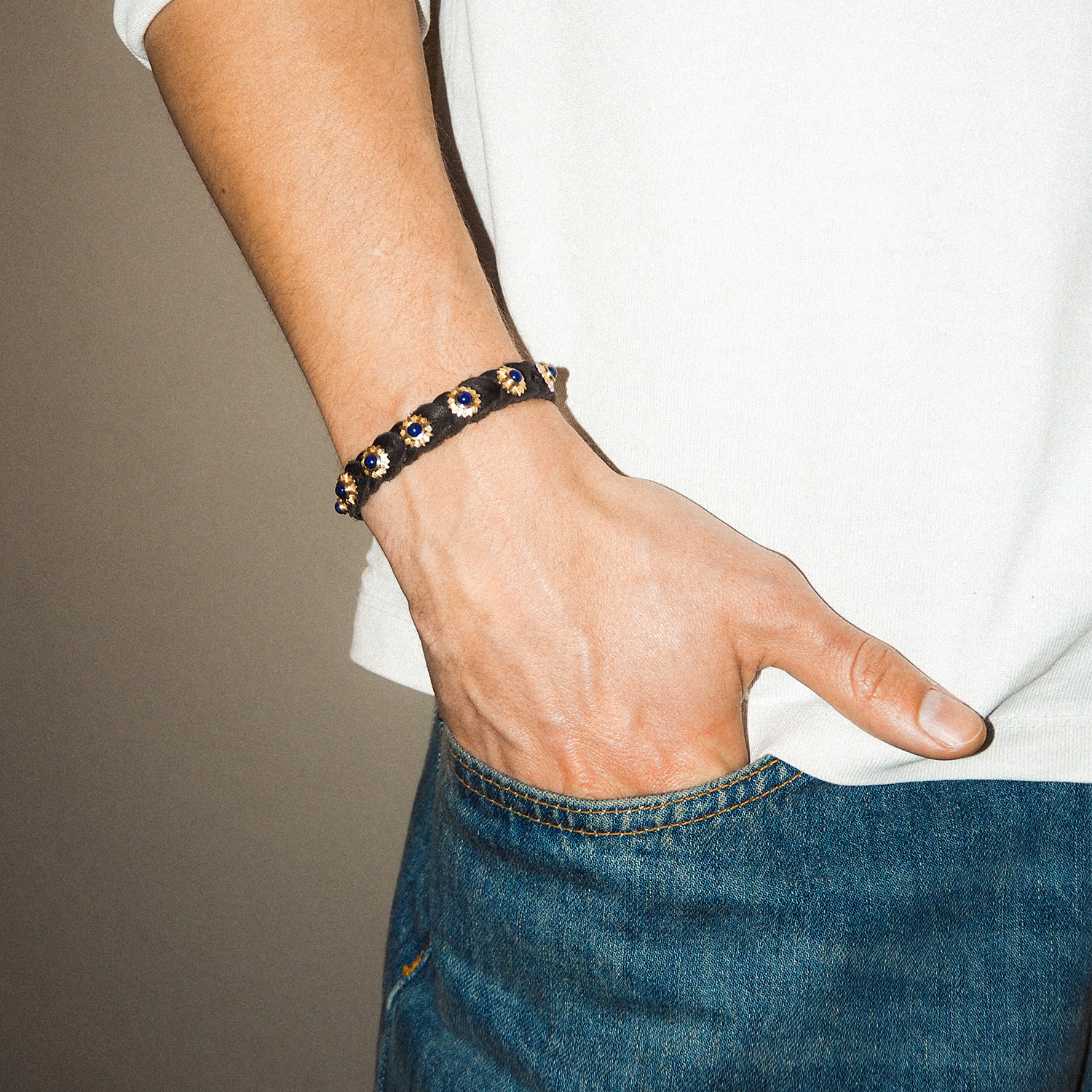 Leather bracelet<br> LEATHER BRACELET STAR ONE x9 (lapis lazuli) gold